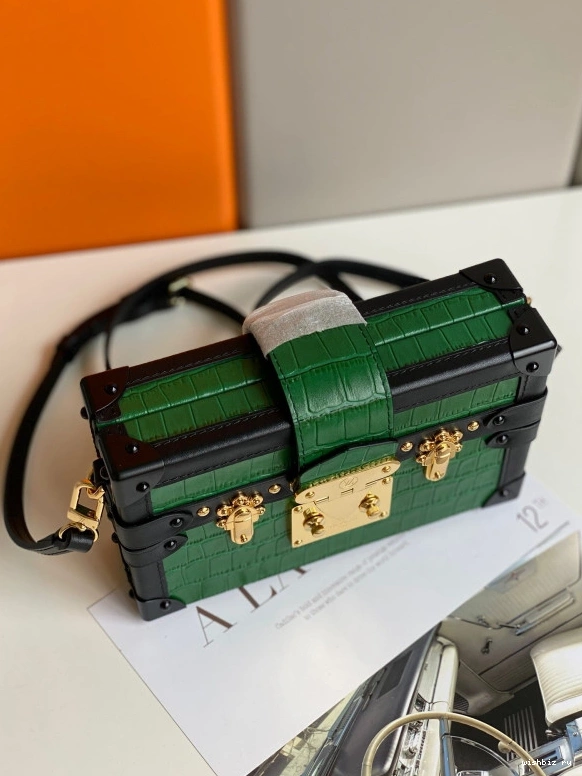 WIS PETITE MALLE LOUIS VUITTON 0803